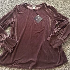 Ava & Viv top